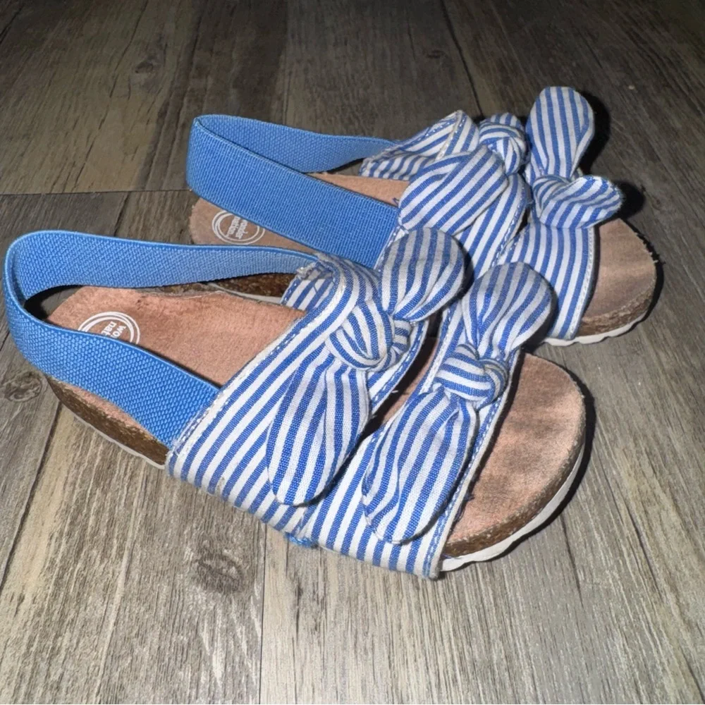 ☀️6/$20☀️ Wonder Nation Striped Kids Sandals